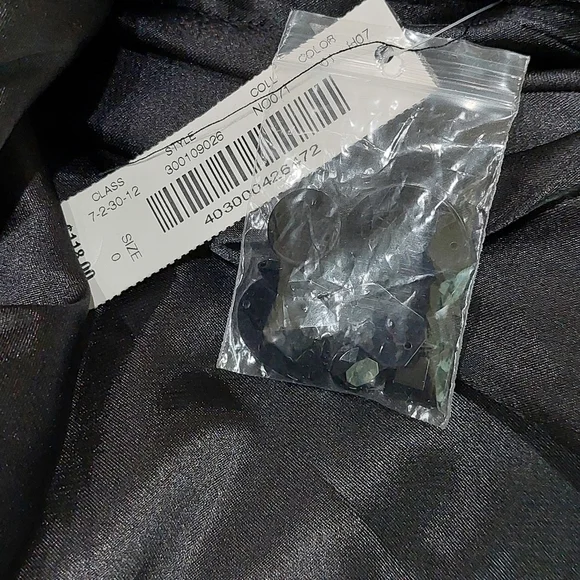 White House Black Market Cocktail Rhinestone Pencil Skirt Sz 0 Designer Fit - Picture 2 of 9